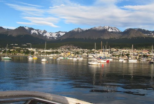 Ushuaia in the summer - Jeanne Socrates ©  SW